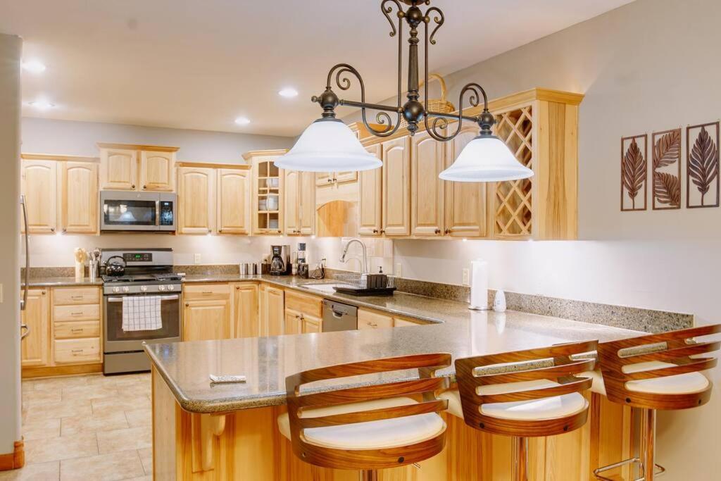 Relaxingrejuvenating 4Br 3 And Half Ba Cabin Munds Park Екстер'єр фото