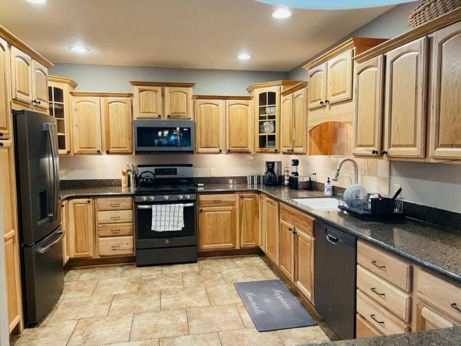 Relaxingrejuvenating 4Br 3 And Half Ba Cabin Munds Park Екстер'єр фото