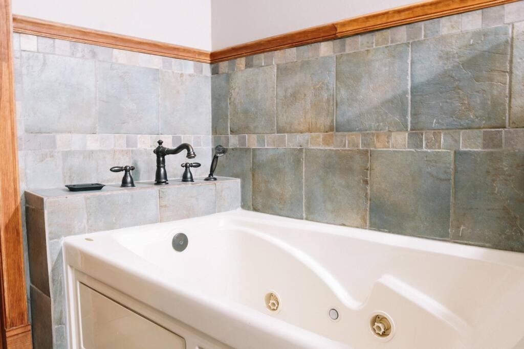 Relaxingrejuvenating 4Br 3 And Half Ba Cabin Munds Park Екстер'єр фото